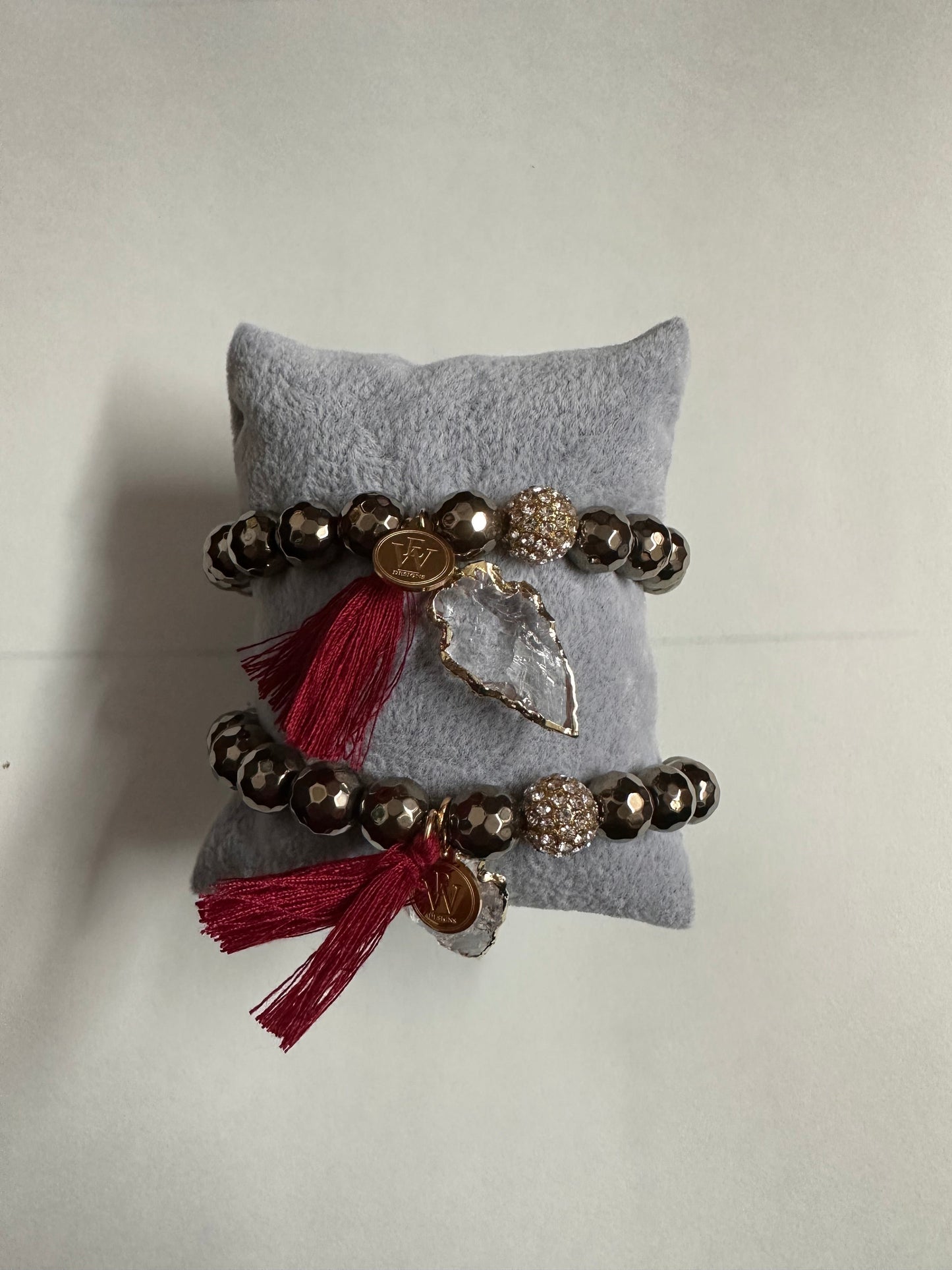 Seminoles Raw Crystal Arrowhead Charm Pyrite Bracelet 430-20 | Erika Williner Designs